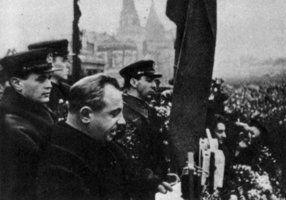Встреча на Комсомольской площади в Москве. (Март 1938 г.).